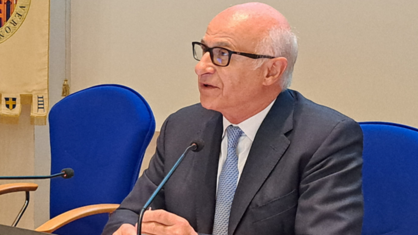 Clicca per accedere all'articolo Case di Comunità e sanità territoriale: sostenibilità delle riforme e centralità delle professioni