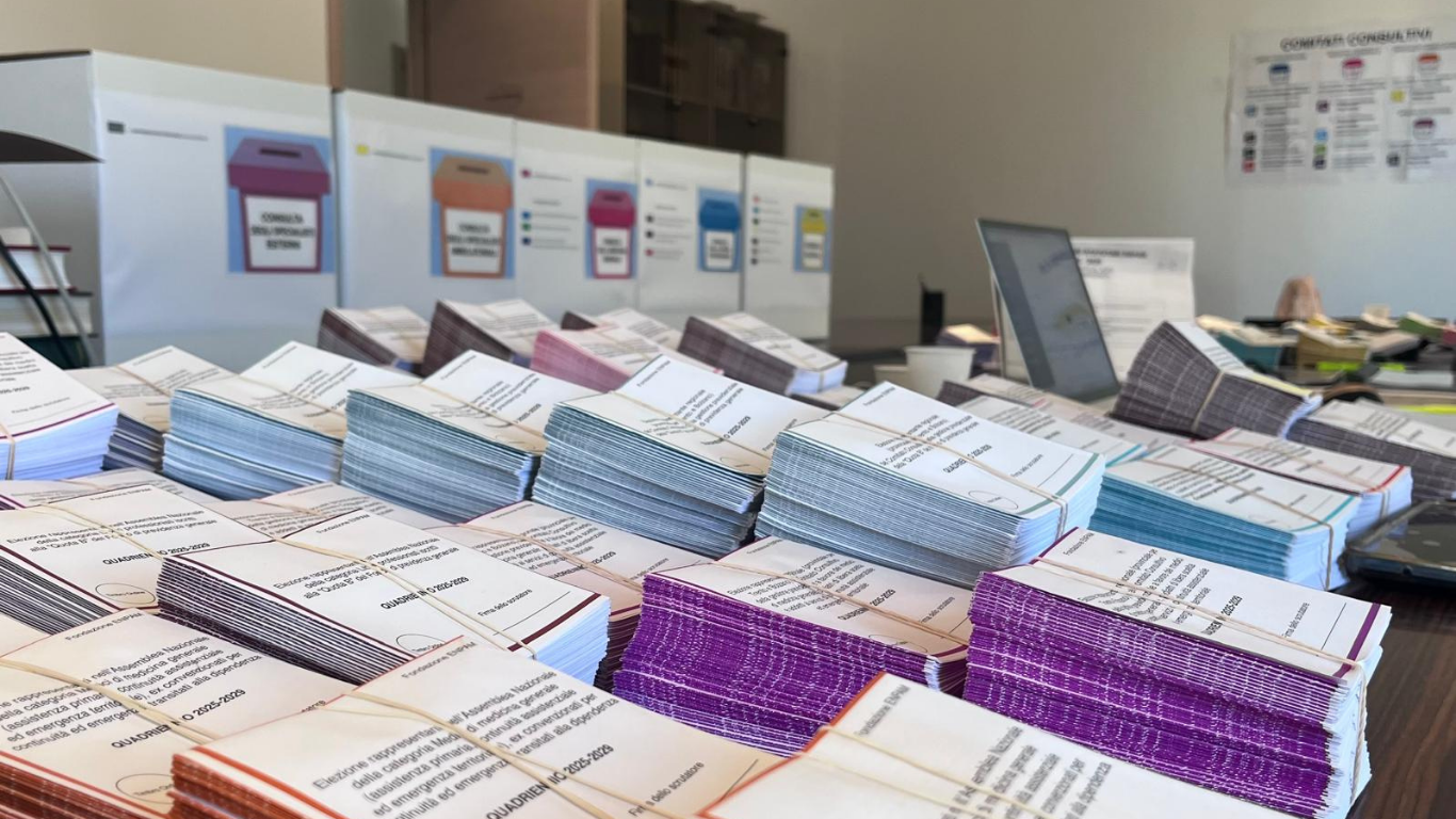 Clicca per accedere all'articolo Elezioni ENPAM 2025-2029, il presidente dell’Ordine dei Medici Chirurghi e Odontoiatri di Verona prof. Guglielmi : «Grazie di cuore ai colleghi venuti a votare»